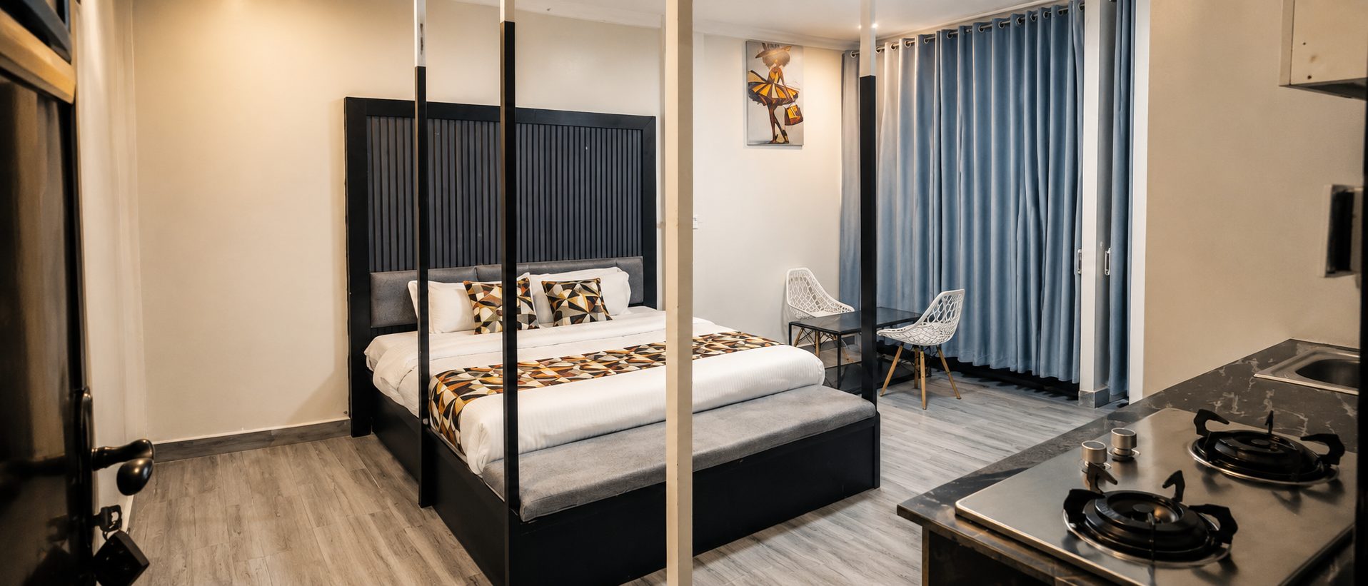 Hotel room in Kware